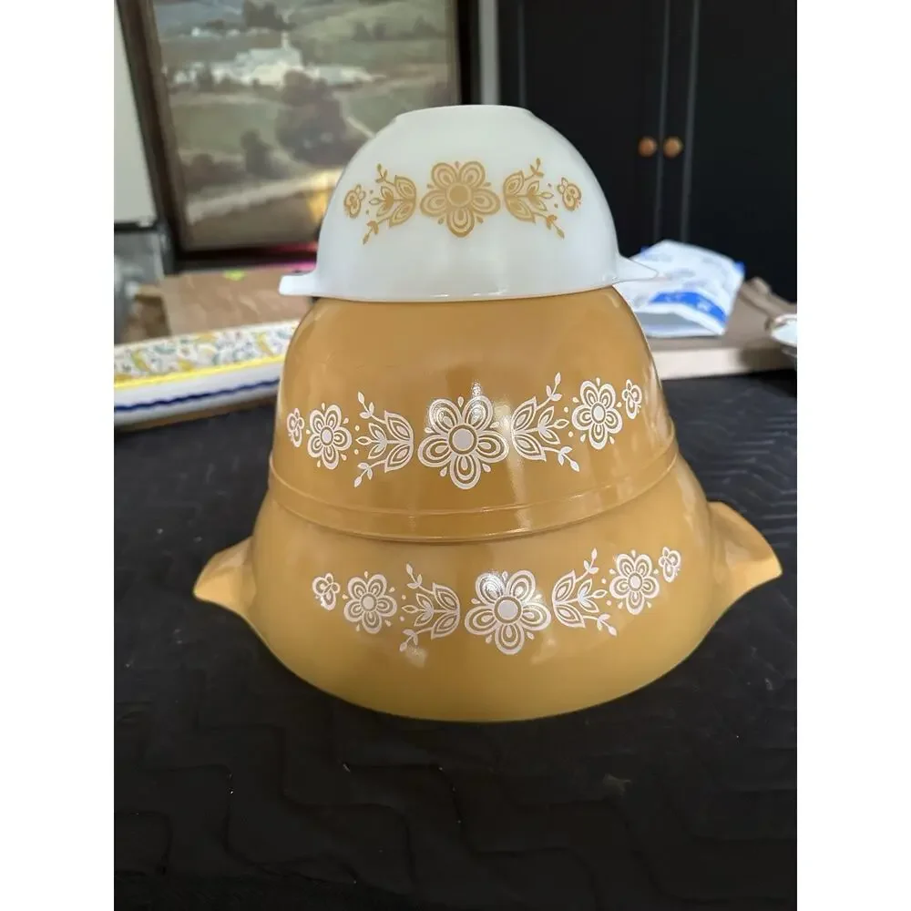 Pyrex vintage butterfly